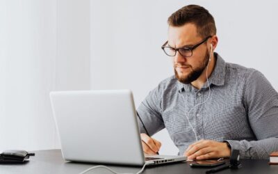 Why Human Linguists Outperform AI in Complex Audio